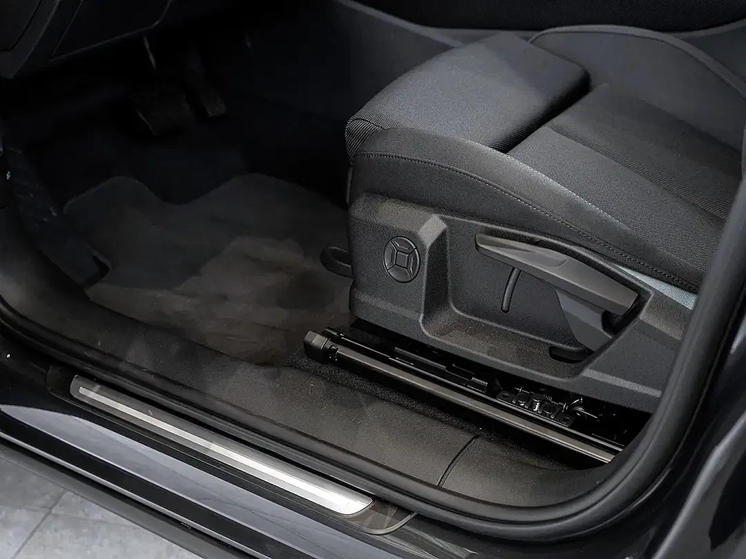Audi Q3 - Thumbnail 14