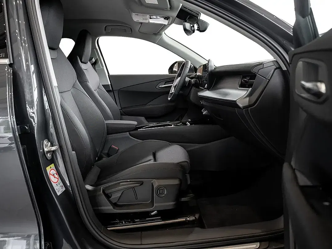 Audi Q3 - Thumbnail 2