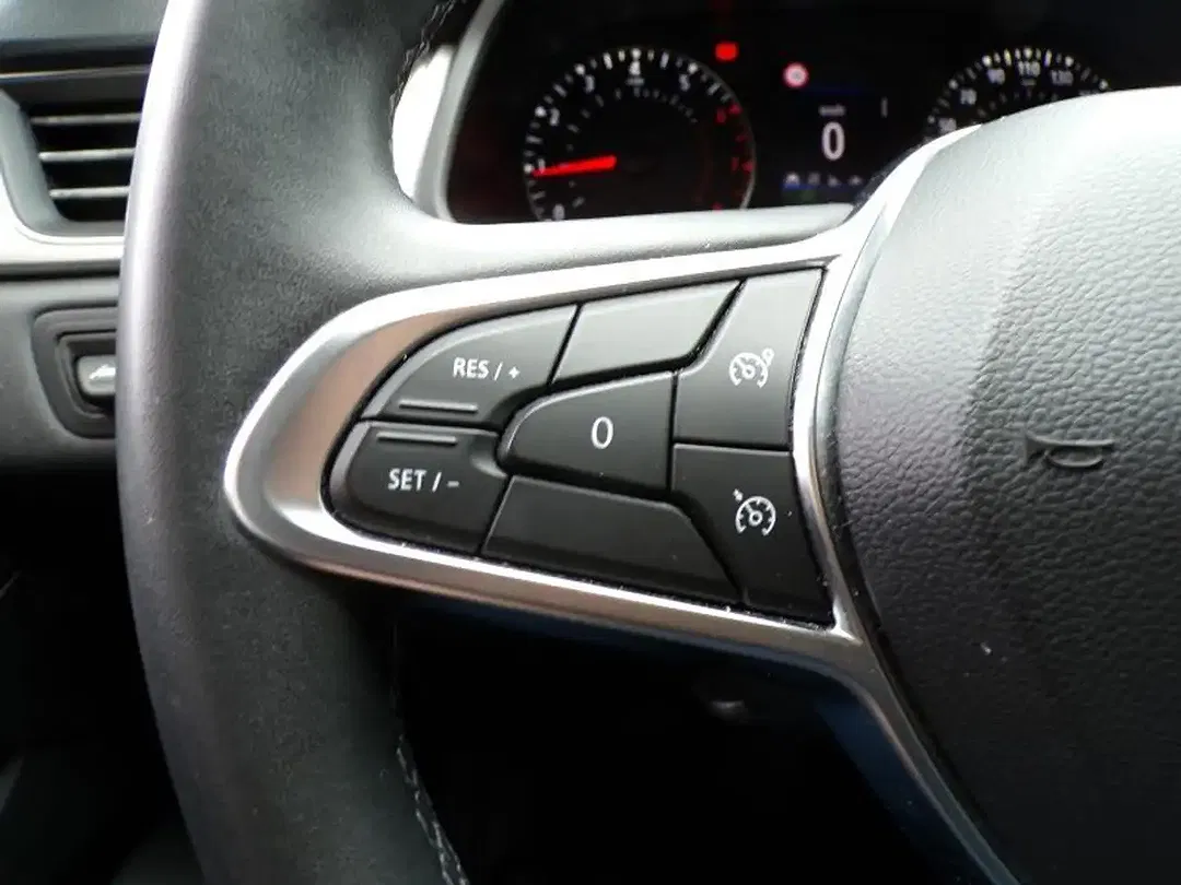 Renault Captur - Thumbnail 12