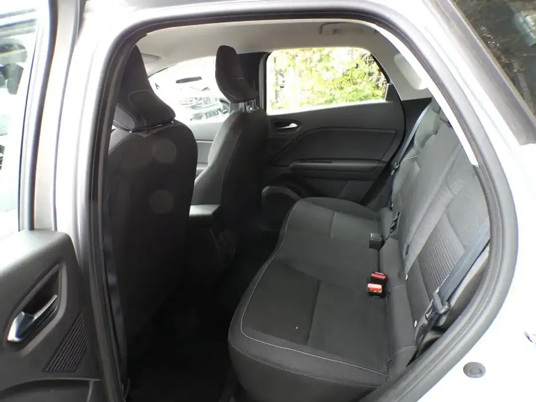 Renault Captur - Thumbnail 7