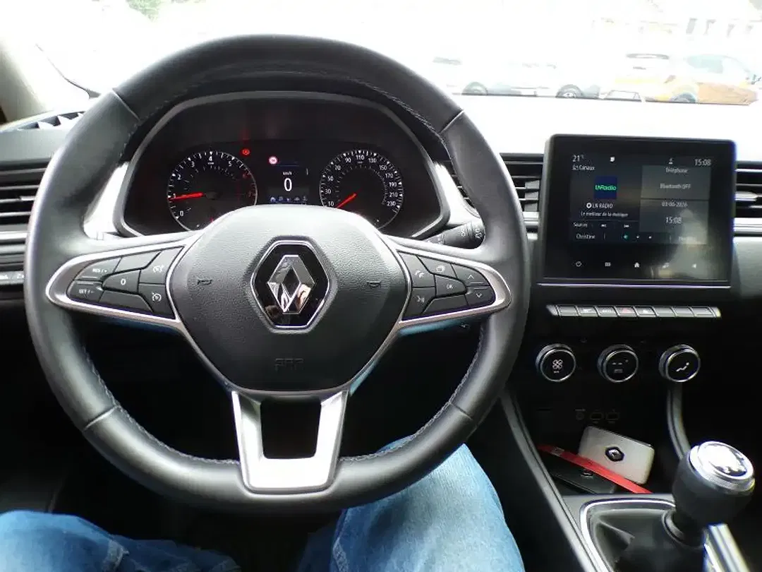 Renault Captur - Thumbnail 8
