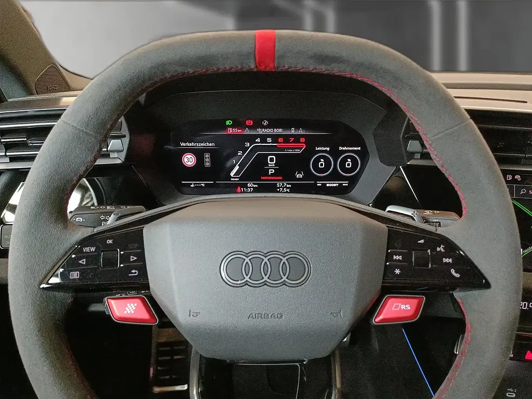 Audi RS3 - Thumbnail 11