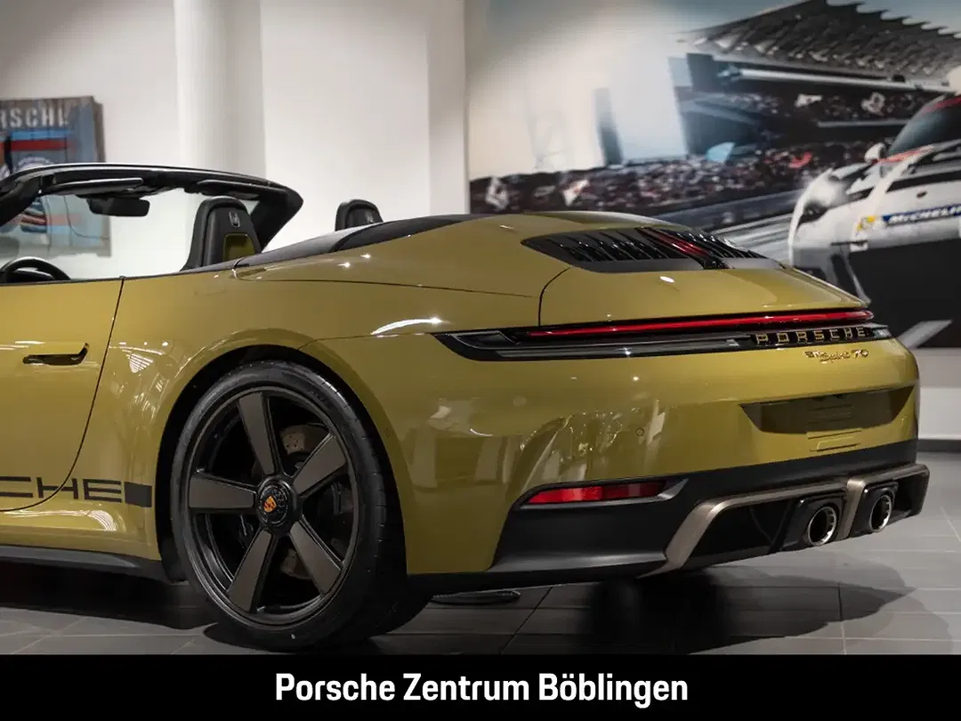 Porsche 992 - Thumbnail 13