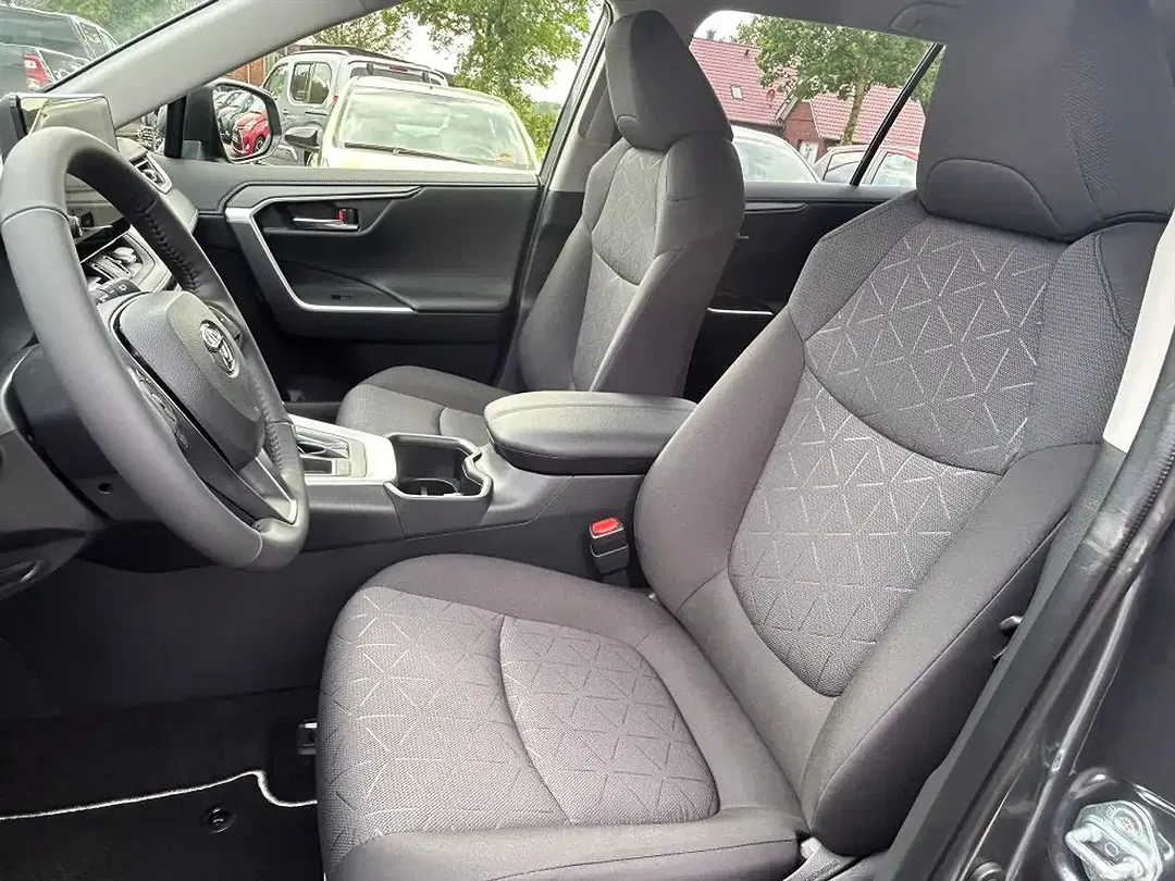 Toyota RAV 4 - Thumbnail 12