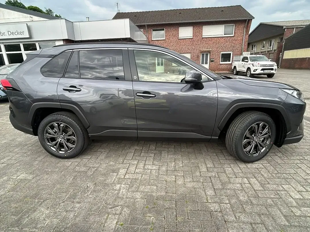 Toyota RAV 4 - Thumbnail 2