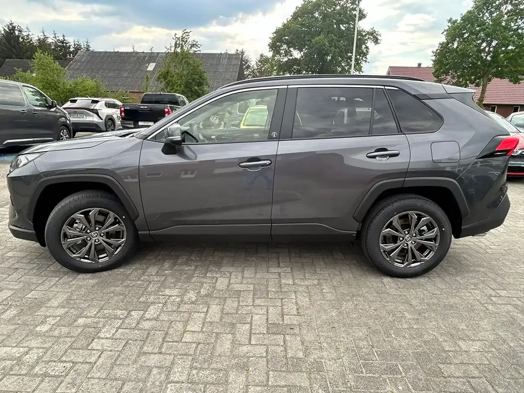Toyota RAV 4 - Thumbnail 6