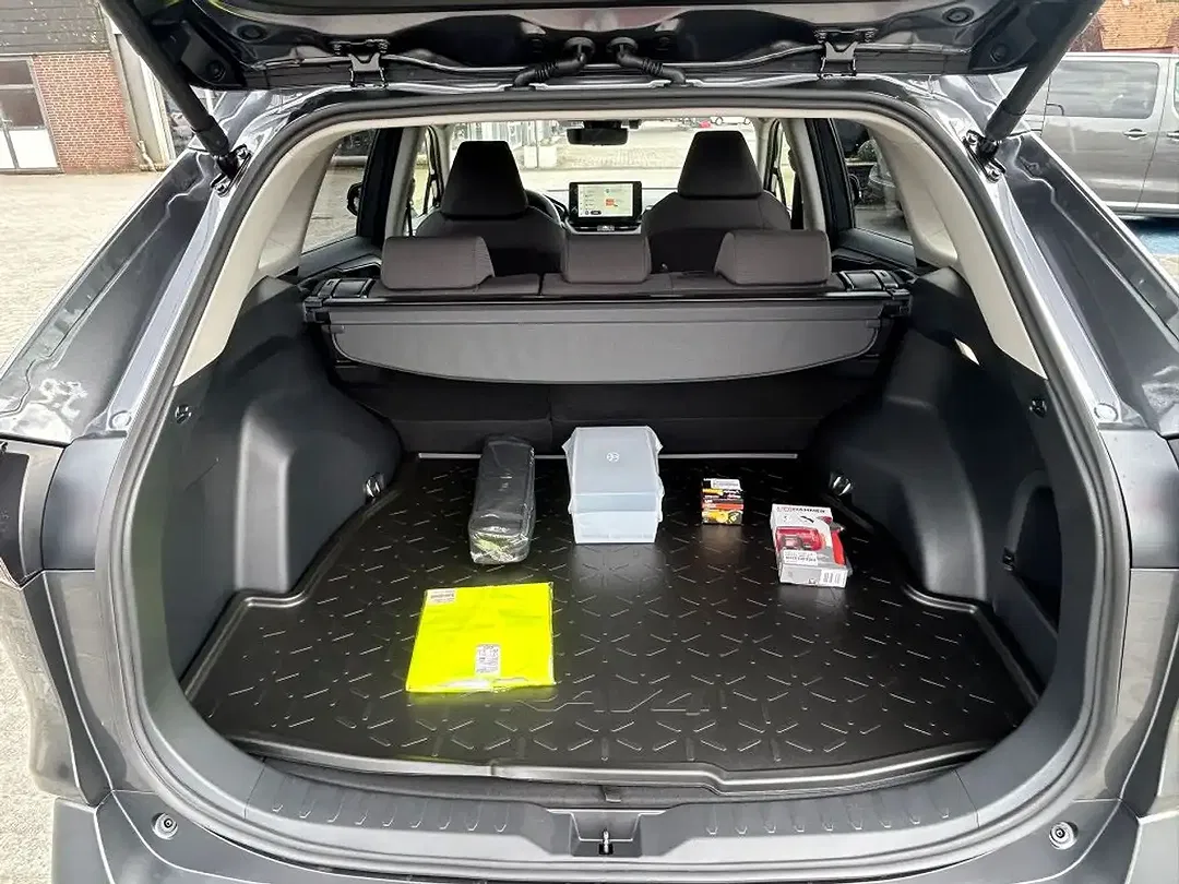 Toyota RAV 4 - Thumbnail 9