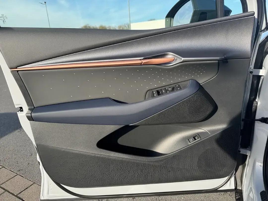 CUPRA Tavascan - Thumbnail 12