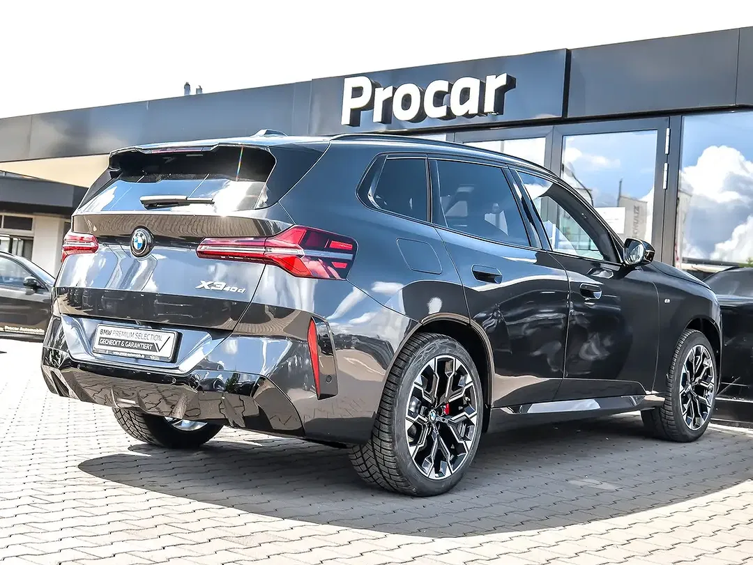 BMW X3 - Thumbnail 2