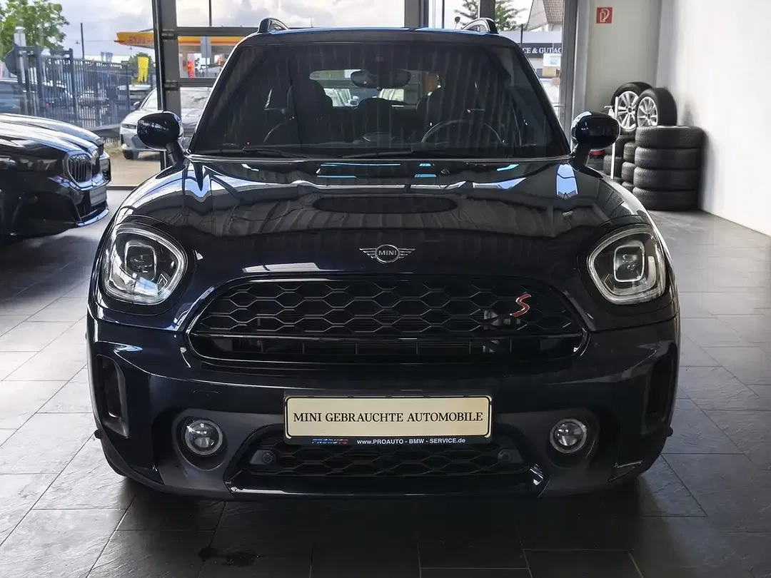 MINI Cooper S Countryman - Thumbnail 2