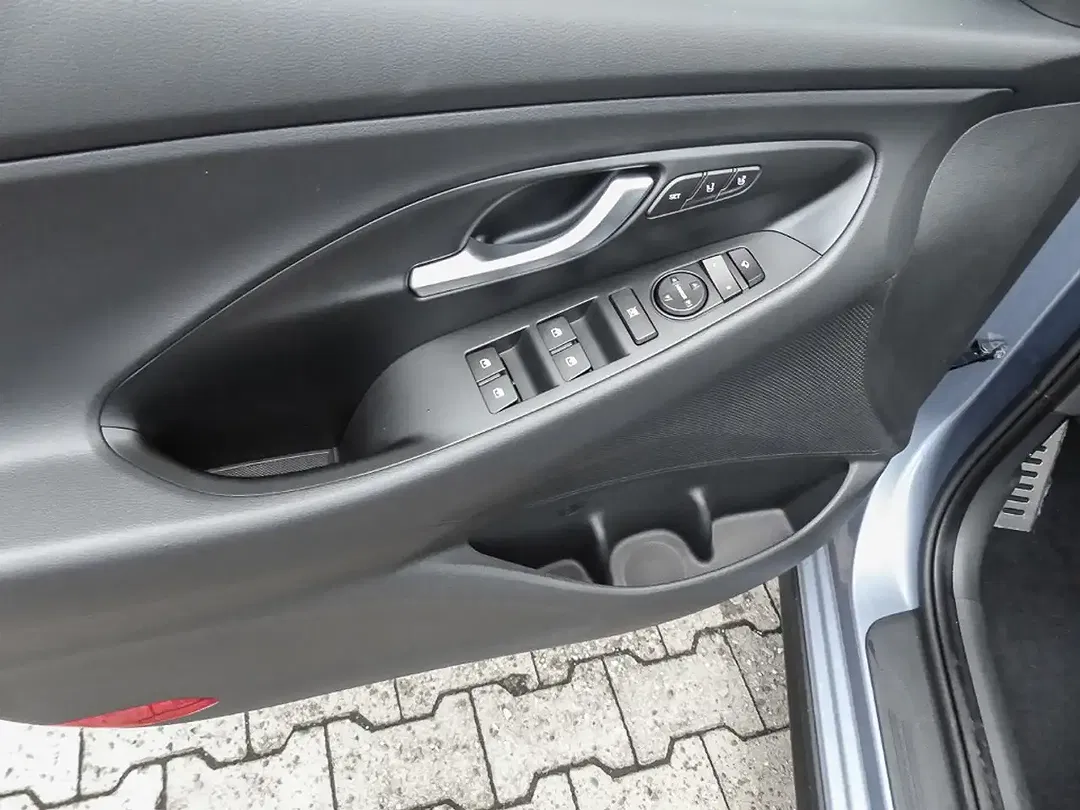 Hyundai i30 - Thumbnail 13