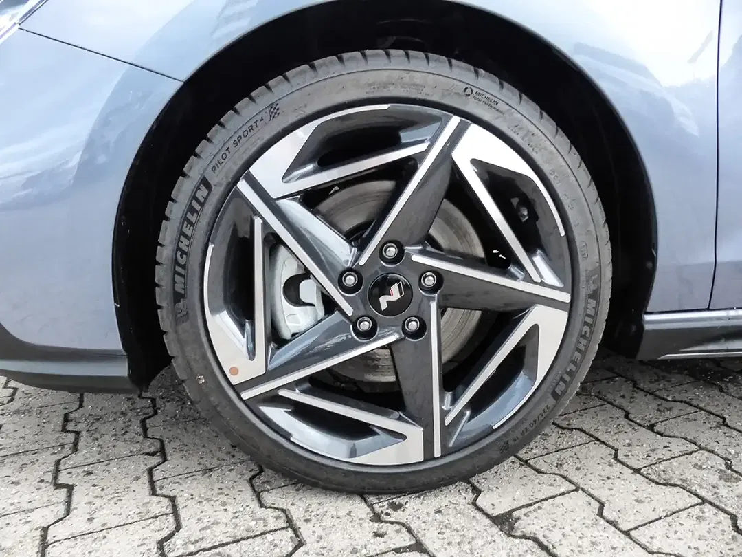 Hyundai i30 - Thumbnail 3
