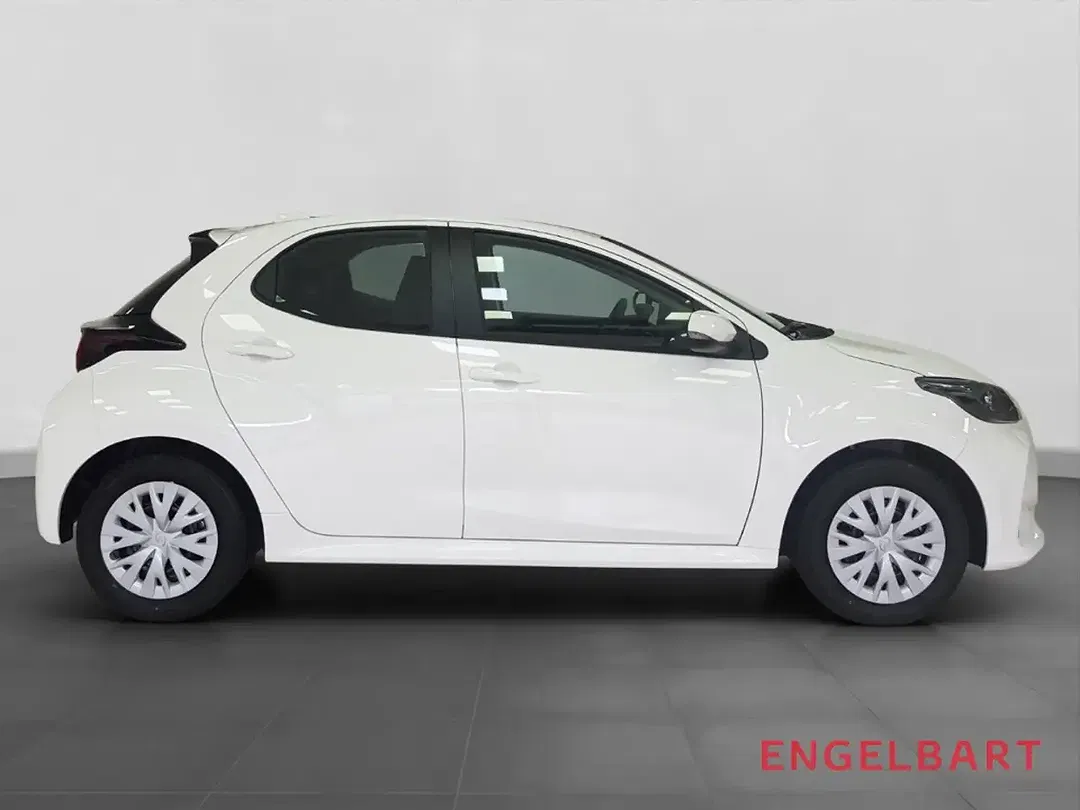 Toyota Yaris - Thumbnail 4