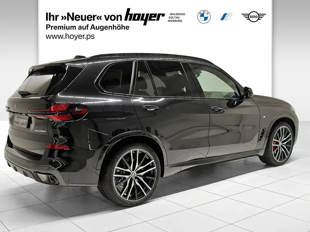 BMW X5 - Thumbnail 2