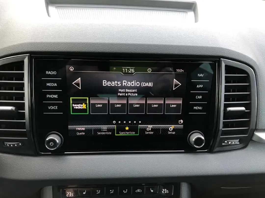 Skoda Karoq - Thumbnail 12