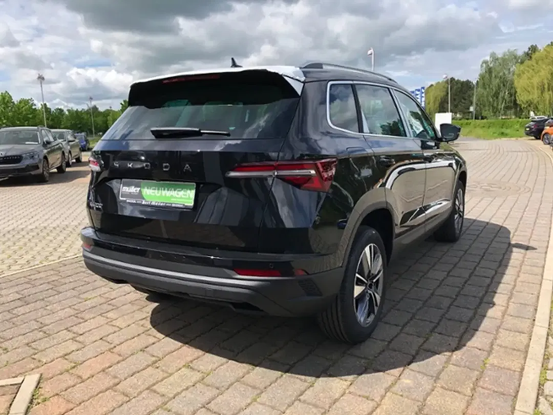 Skoda Karoq - Thumbnail 4