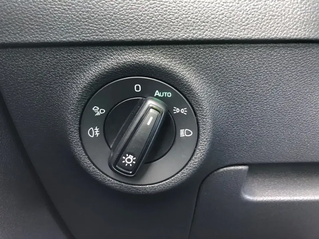 Skoda Karoq - Thumbnail 7