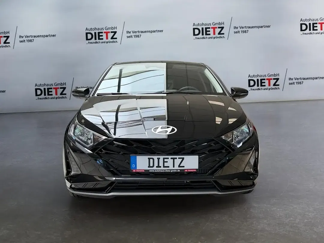 Hyundai i20 - Thumbnail 2