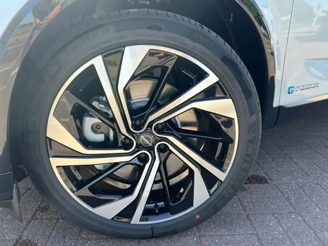 Nissan Qashqai - Thumbnail 3