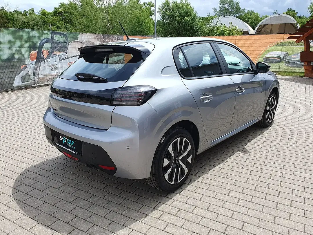 Peugeot 208 - Thumbnail 5