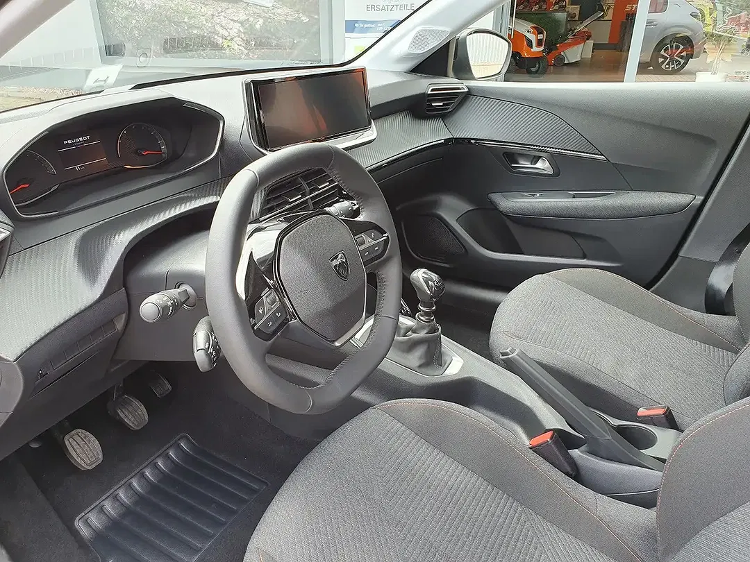 Peugeot 208 - Thumbnail 7