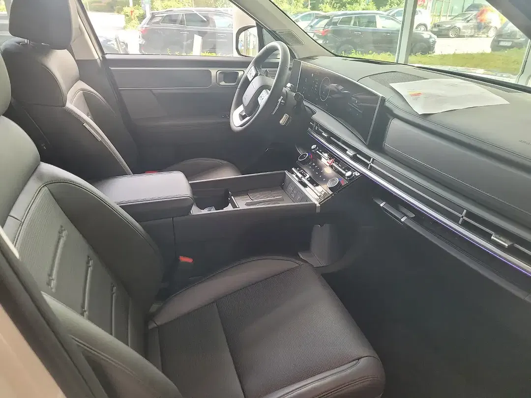 Hyundai SANTA FE - Thumbnail 11