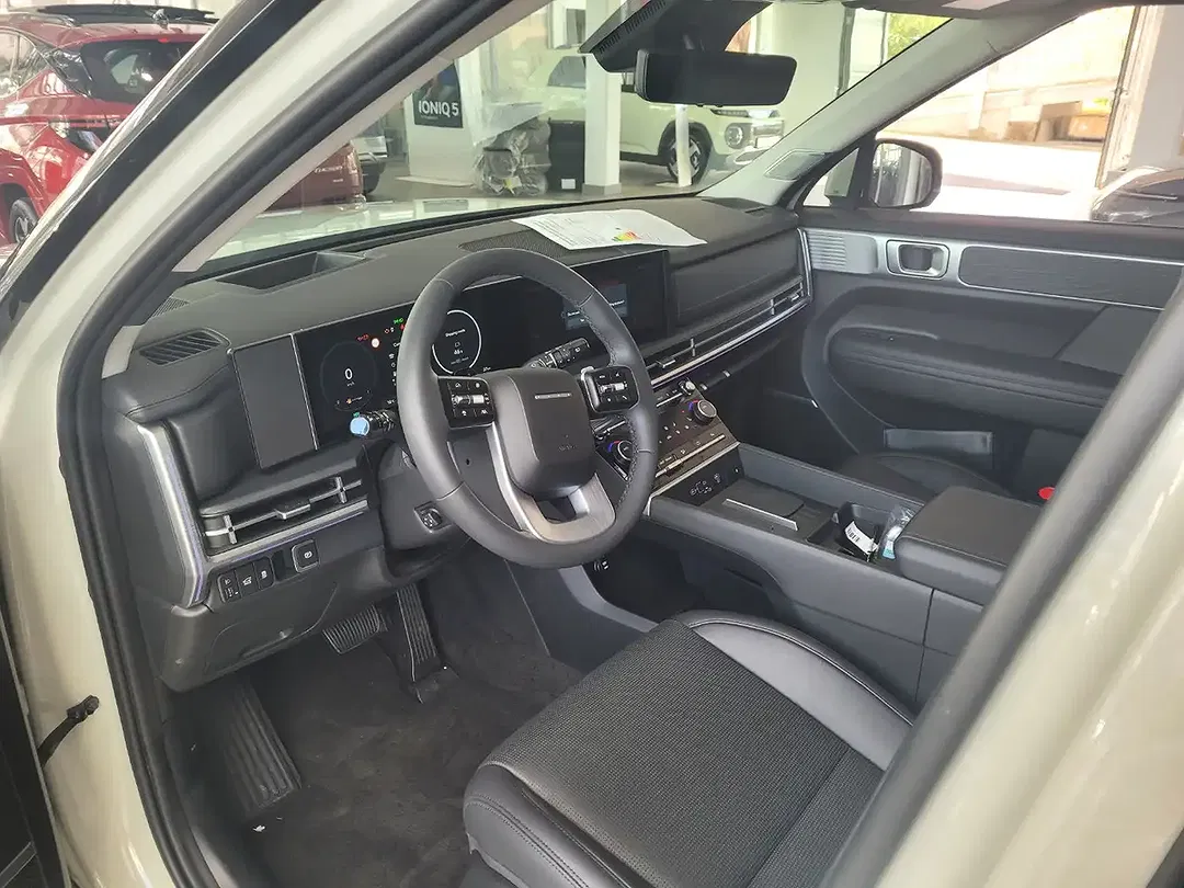 Hyundai SANTA FE - Thumbnail 13