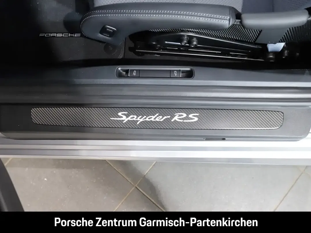 Porsche 718 Spyder - Thumbnail 15