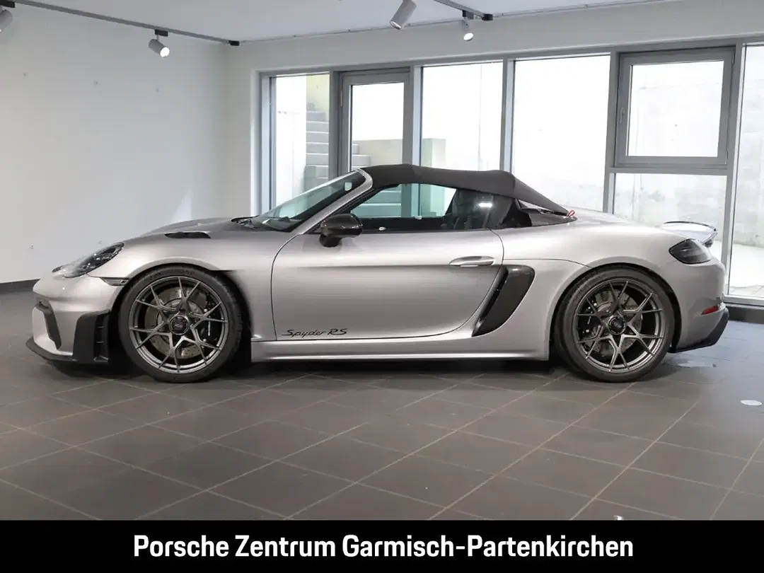Porsche 718 Spyder - Thumbnail 2