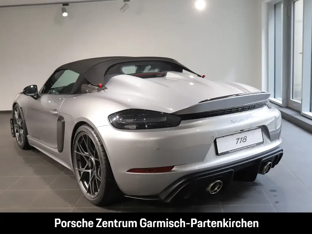 Porsche 718 Spyder - Thumbnail 4