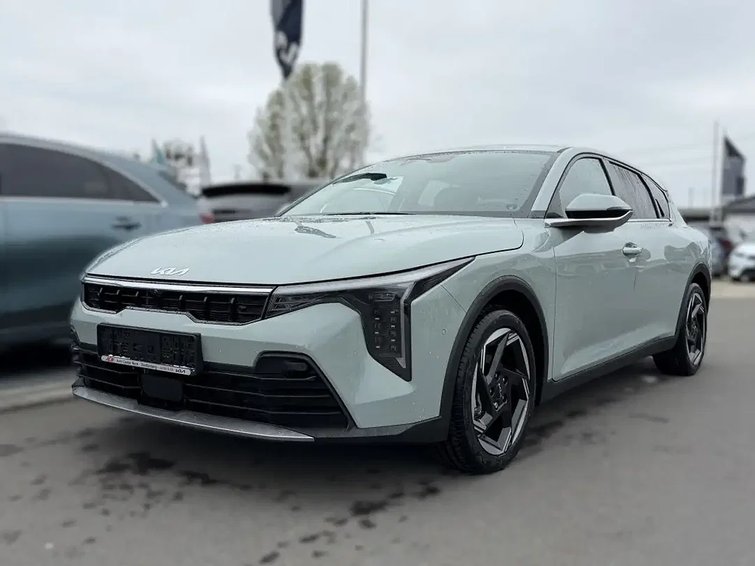 Kia K4 - Afbeelding 1