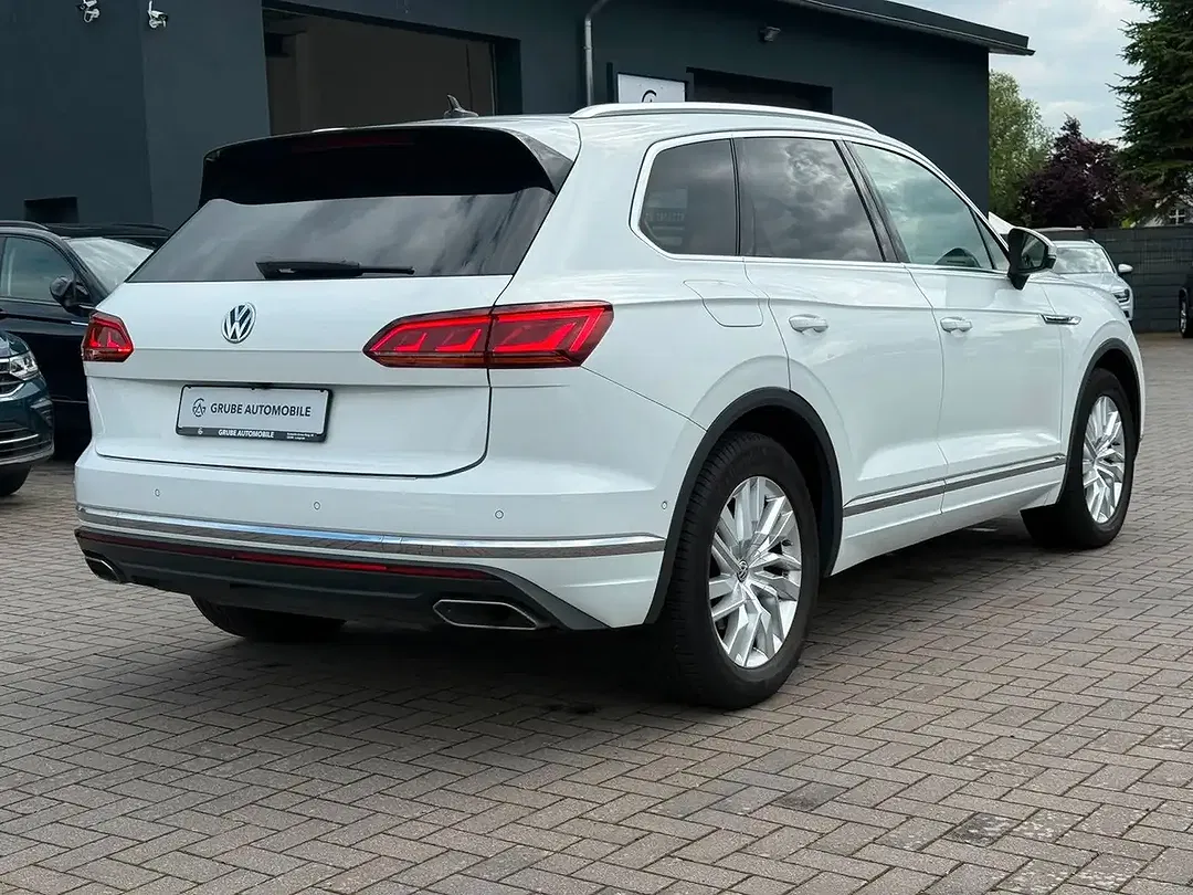 Volkswagen Touareg - Thumbnail 10