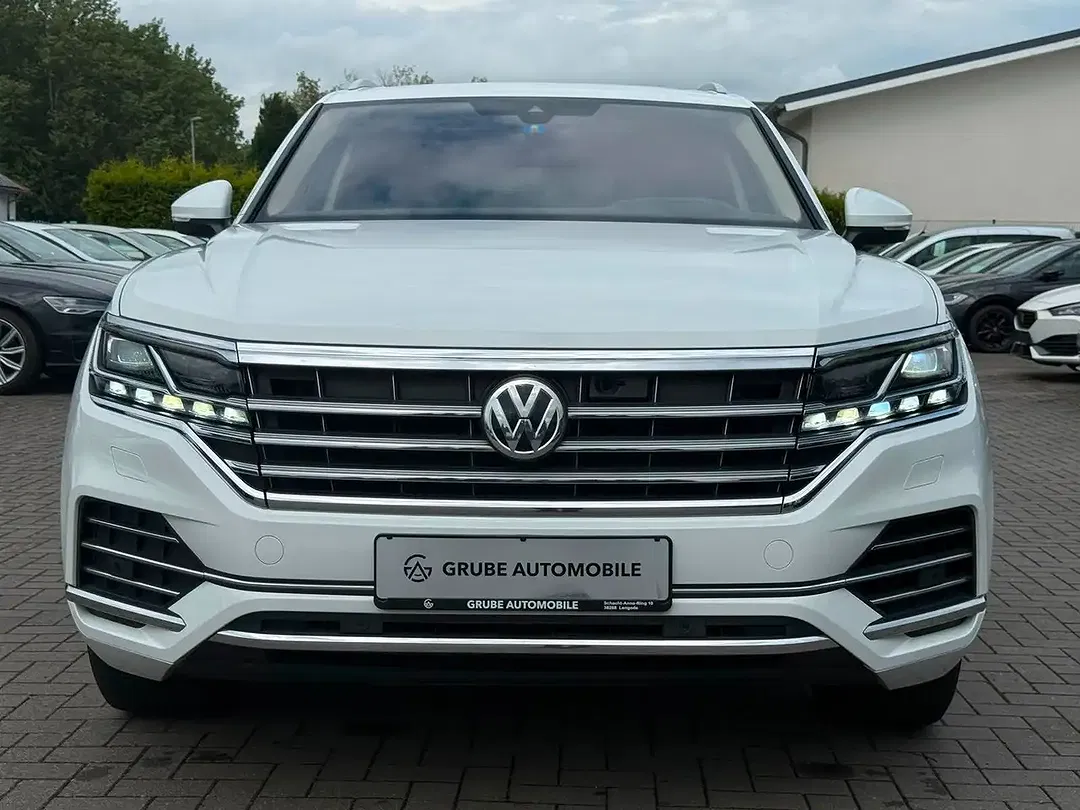 Volkswagen Touareg - Thumbnail 2