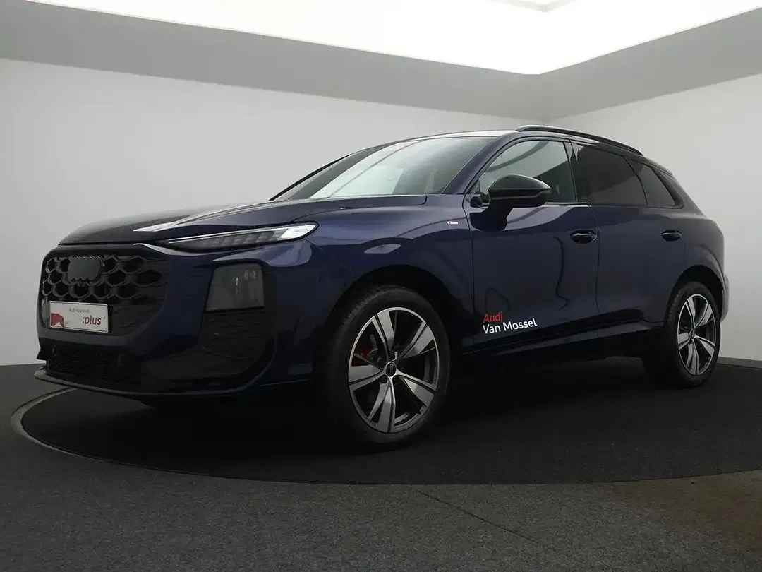 Audi Q3 - Thumbnail 1