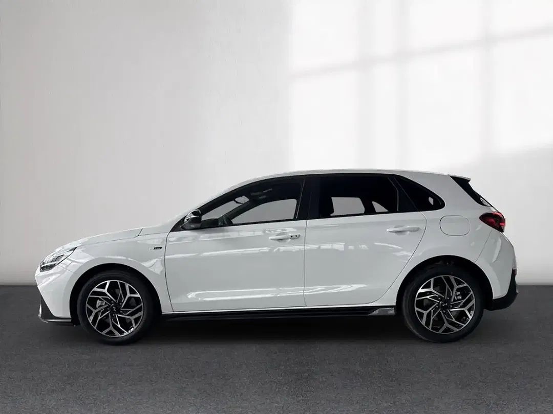 Hyundai i30 - Thumbnail 2