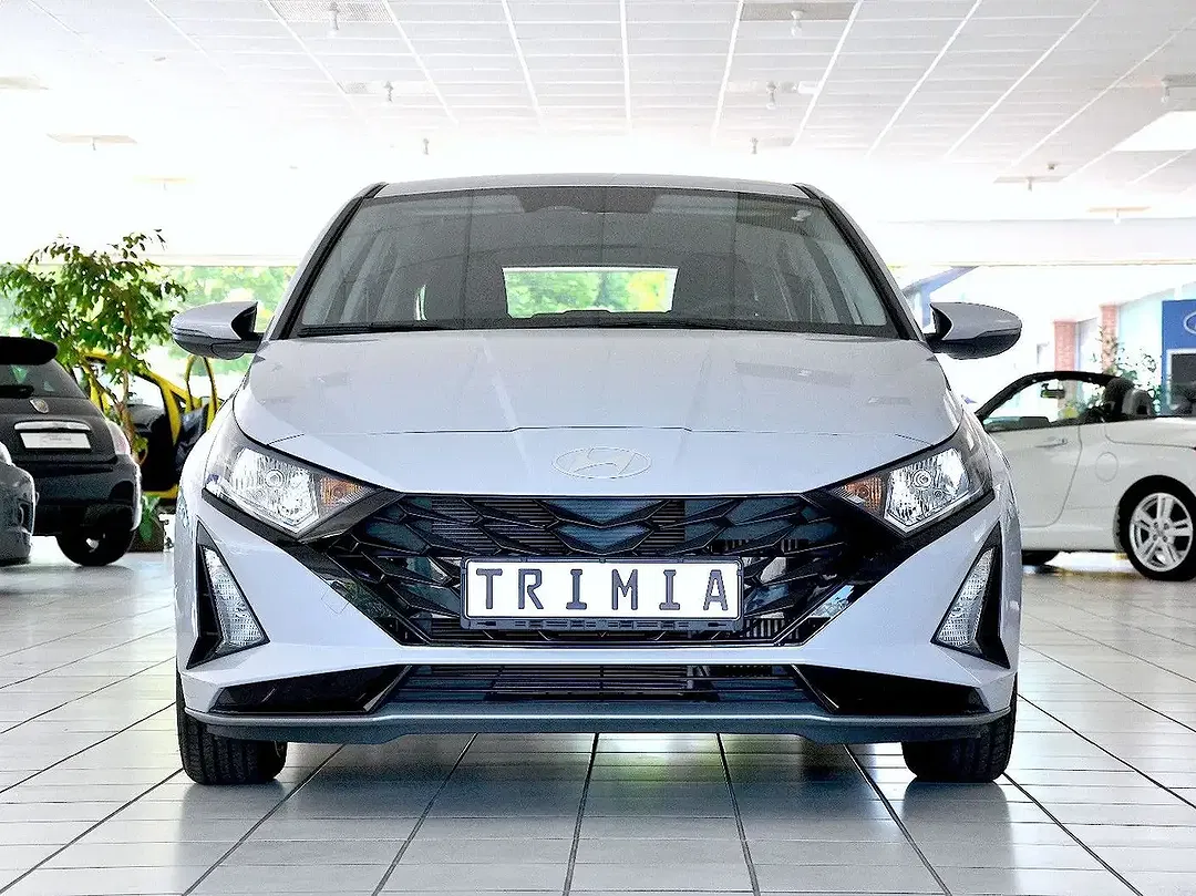 Hyundai i20 - Thumbnail 3