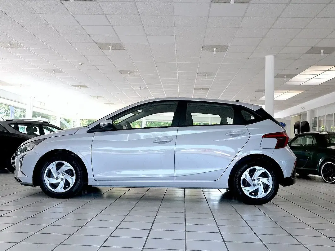 Hyundai i20 - Thumbnail 5