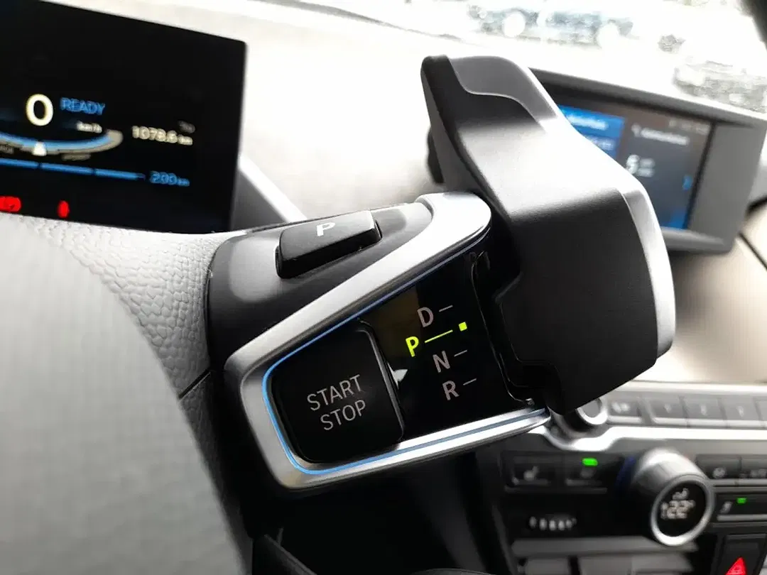 BMW i3 - Thumbnail 10