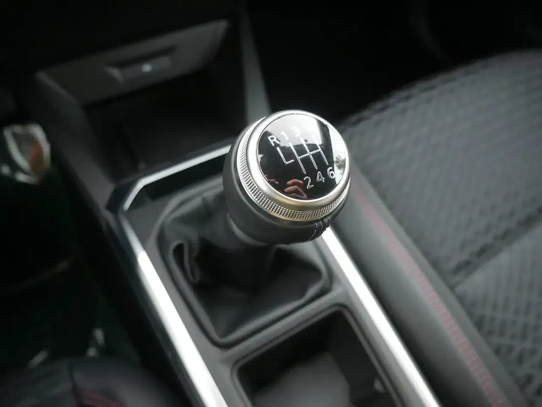 Renault Clio - Thumbnail 14
