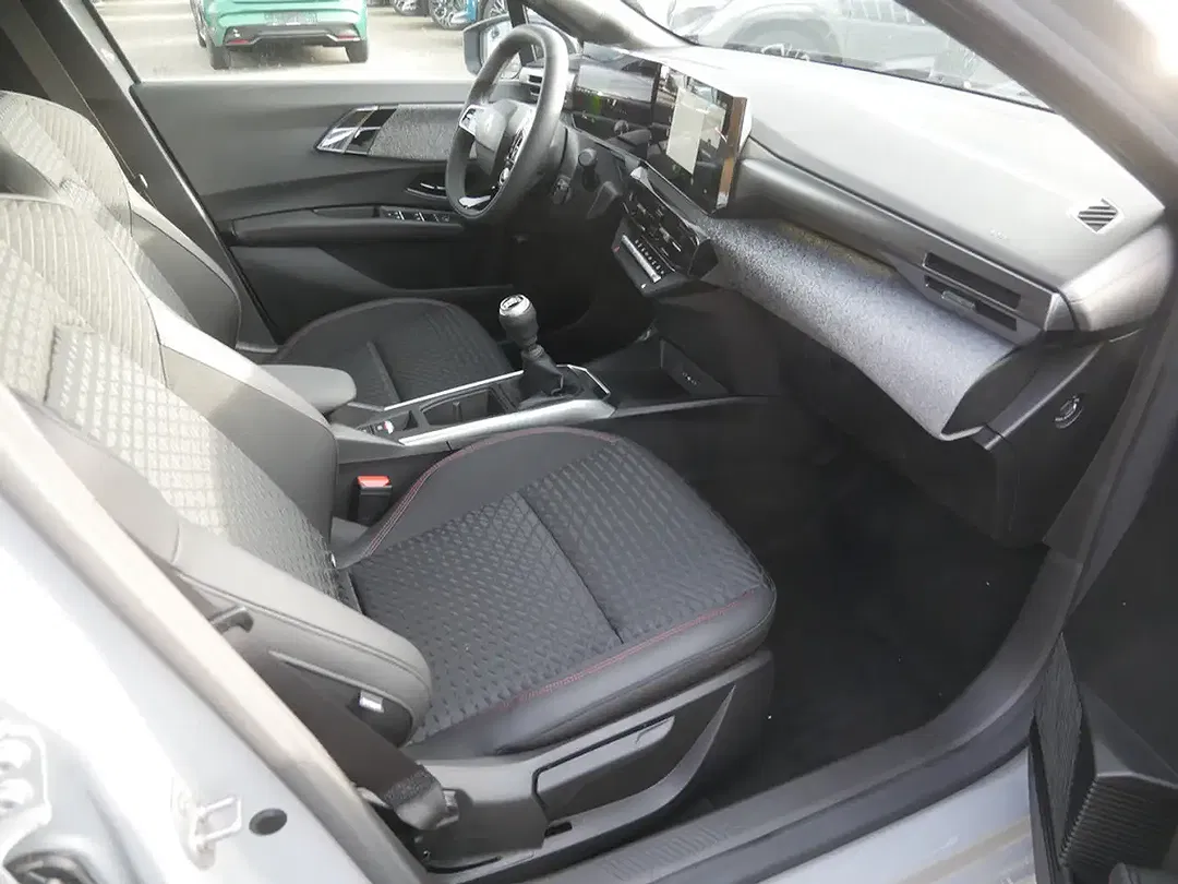 Renault Clio - Thumbnail 3
