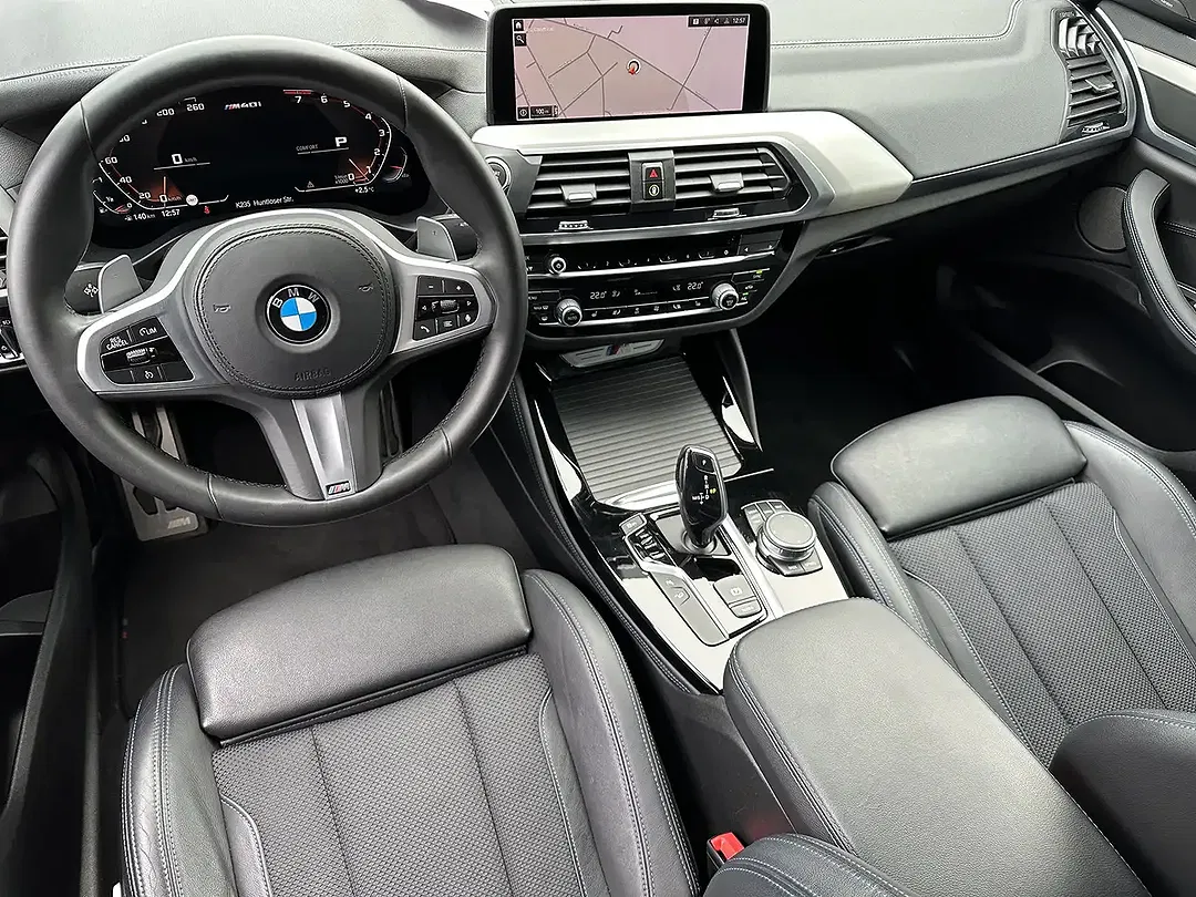 BMW X4 M - Thumbnail 11