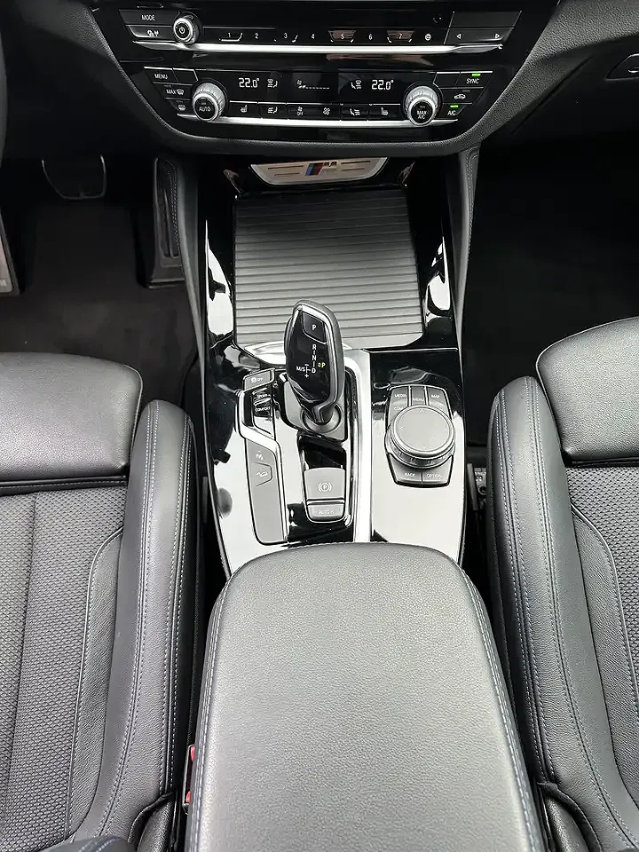 BMW X4 M - Thumbnail 13