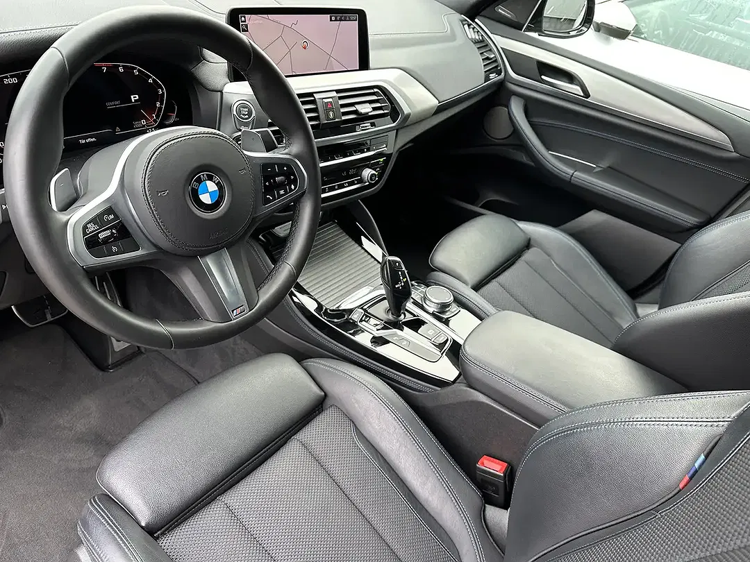 BMW X4 M - Thumbnail 8