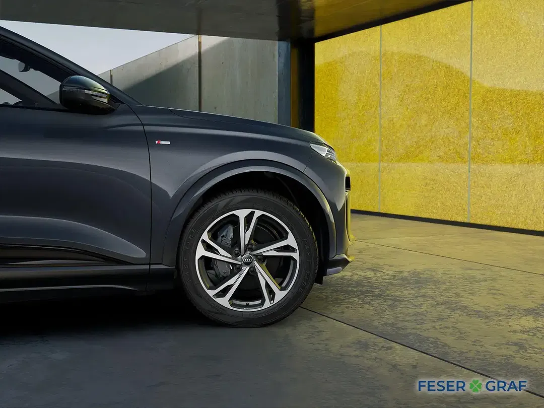 Audi Q6 e-tron - Thumbnail 6