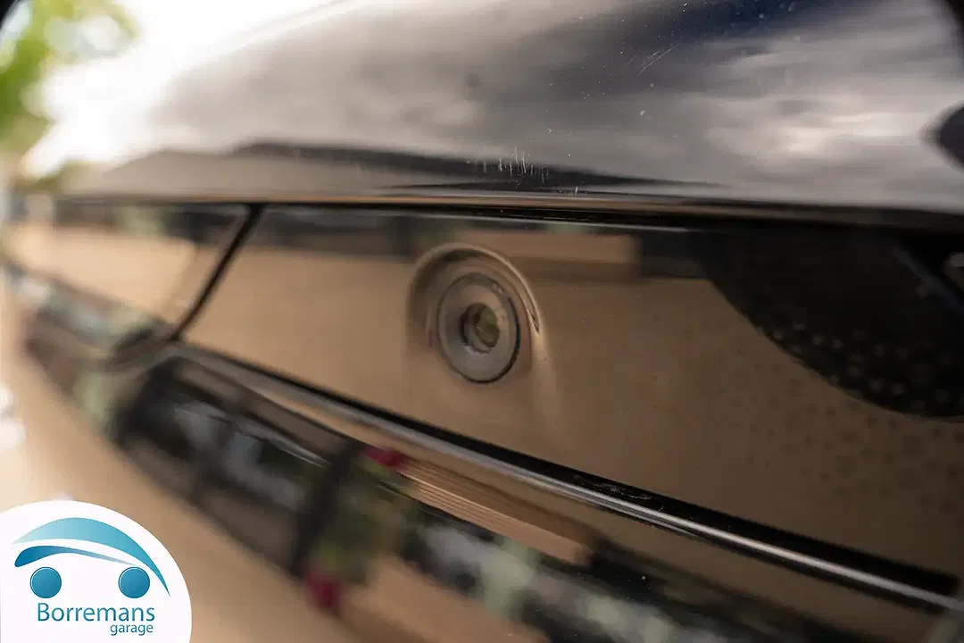 Xpeng G6 - Thumbnail 9
