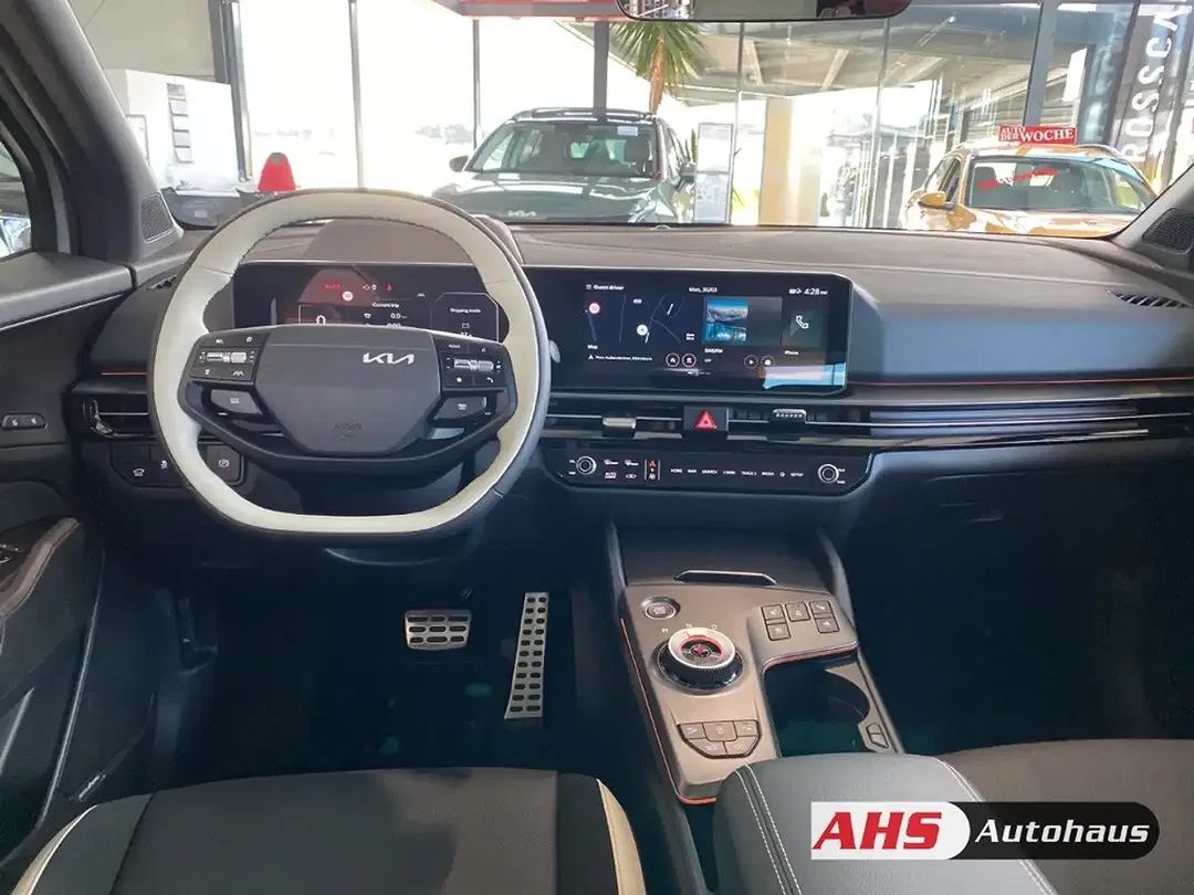 Kia Sportage - Thumbnail 10
