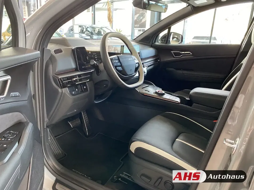 Kia Sportage - Thumbnail 8