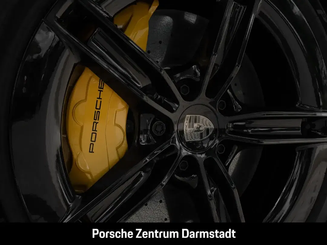 Porsche Taycan - Thumbnail 15