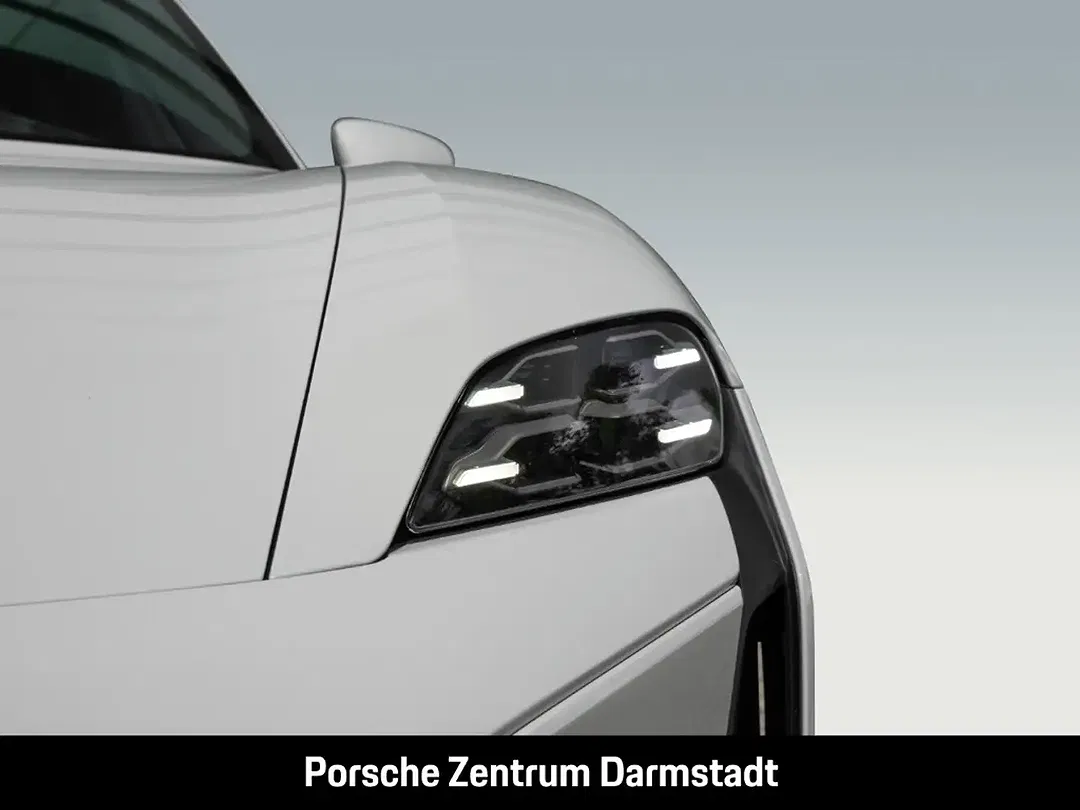 Porsche Taycan - Thumbnail 8