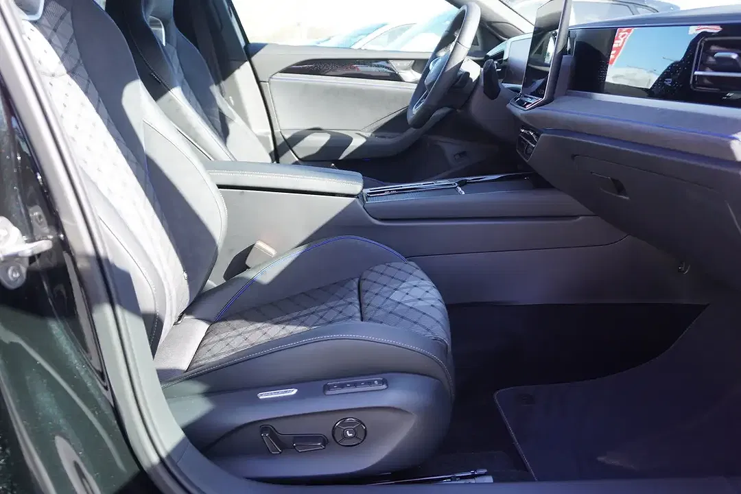 Volkswagen Passat Variant - Thumbnail 12